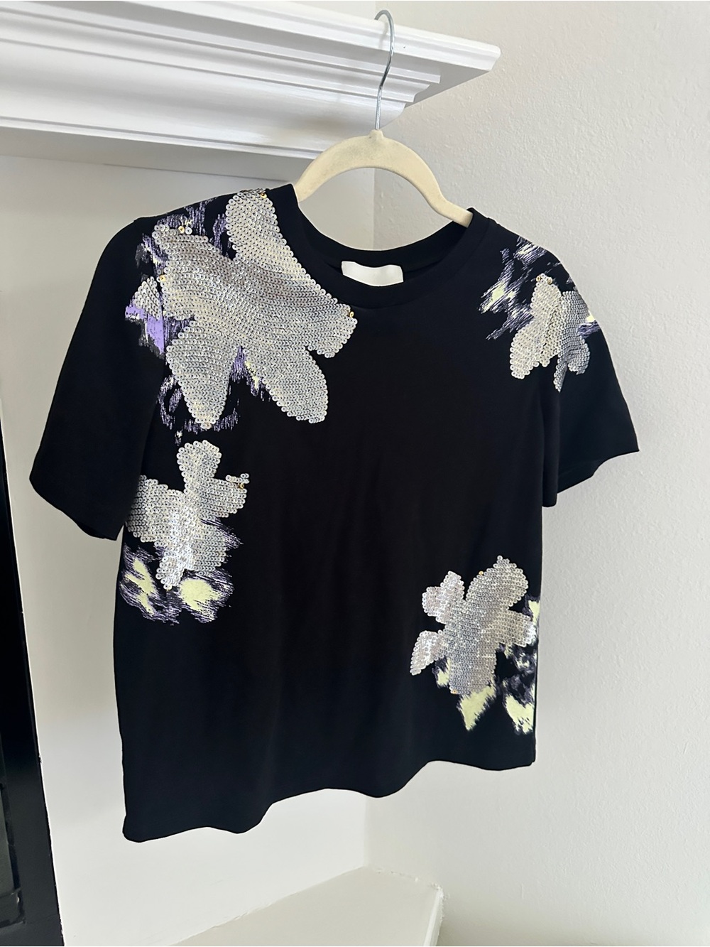 3.1 PHILLIP LIM 🖤 Black Sequin Floral Short Sleeve Tee